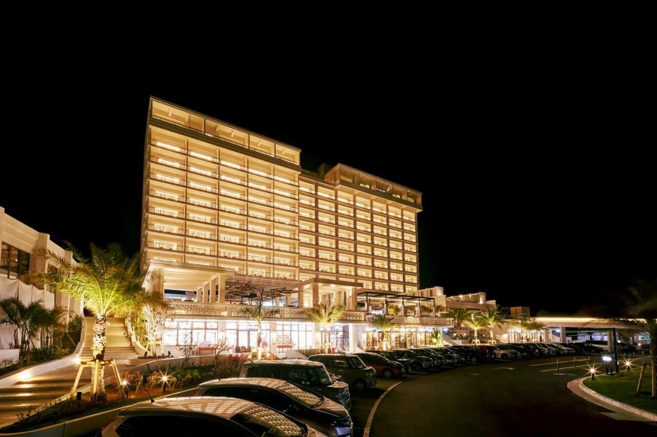 Ala Mahaina Condo Hotel Motobu Exteriör bild